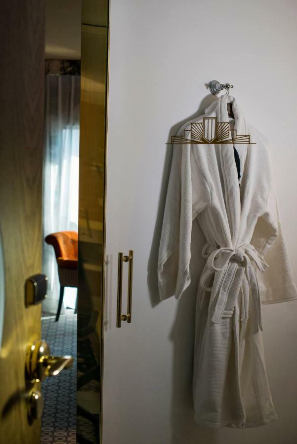 The First One Madrid Preciados (Adults Only) Hotel Bagian luar foto